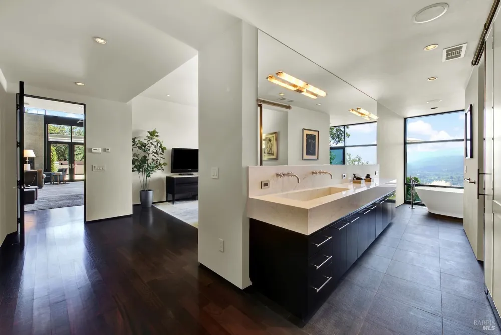 860 Meadowood Lane St. Helena, CA 94574