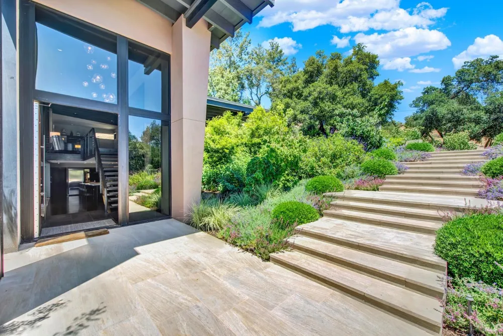 860 Meadowood Lane St. Helena, CA 94574