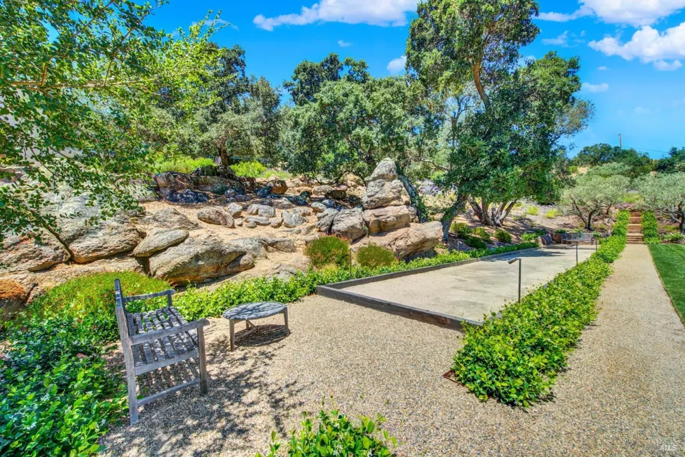860 Meadowood Lane St. Helena, CA 94574
