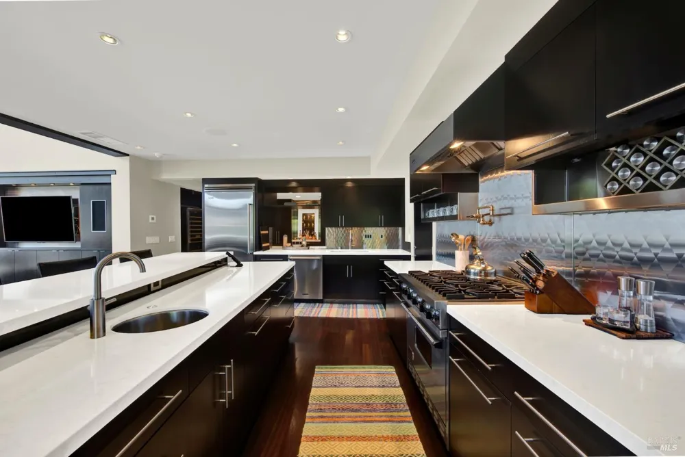 860 Meadowood Lane St. Helena, CA 94574