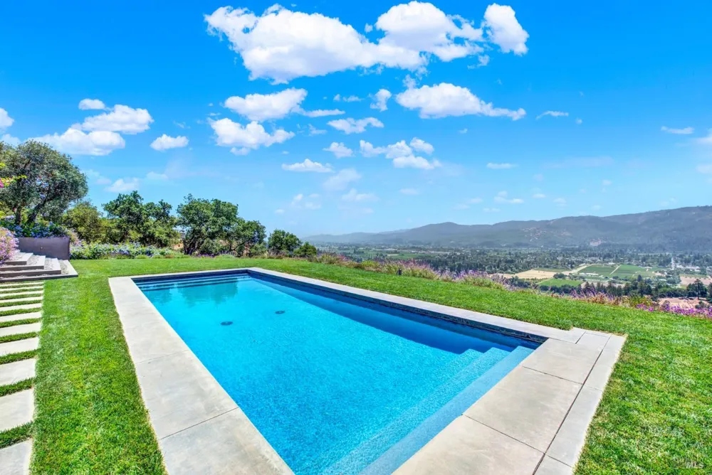 860 Meadowood Lane St. Helena, CA 94574
