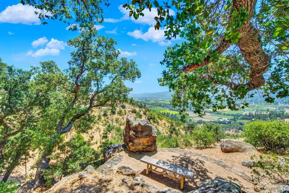 860 Meadowood Lane St. Helena, CA 94574