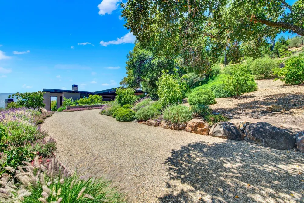 860 Meadowood Lane St. Helena, CA 94574