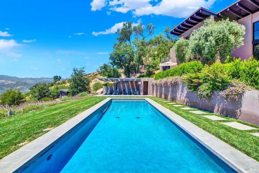 860 Meadowood Lane St. Helena, CA 94574