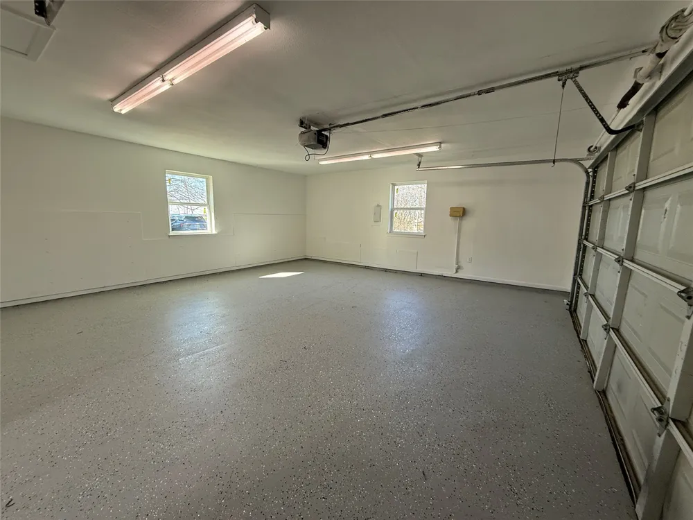 106 W Jeter Street Mabank, TX 75147