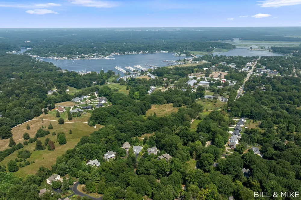 150 West Shore Woods Douglas, MI 49406