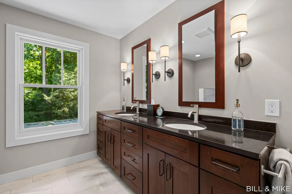 150 West Shore Woods Douglas, MI 49406