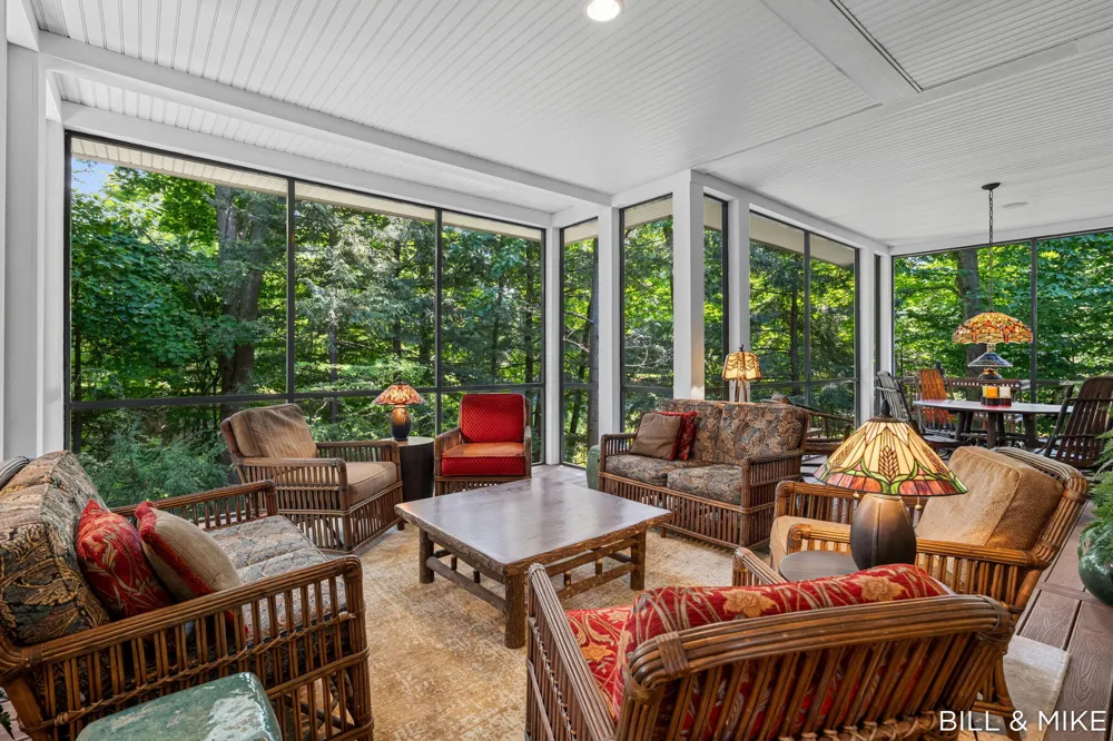 150 West Shore Woods Douglas, MI 49406