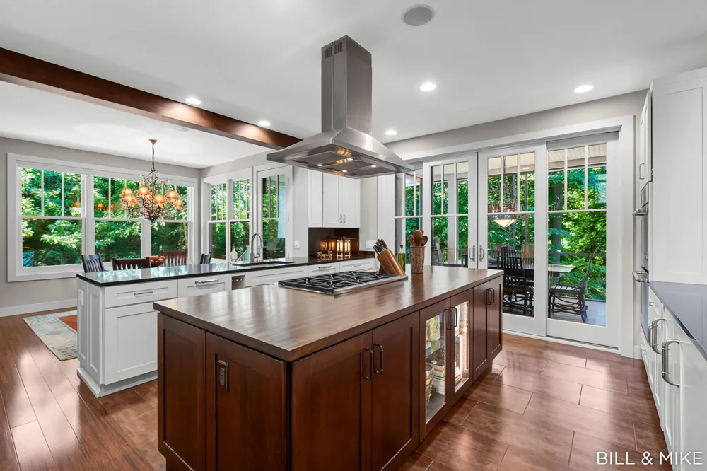 150 West Shore Woods Douglas, MI 49406
