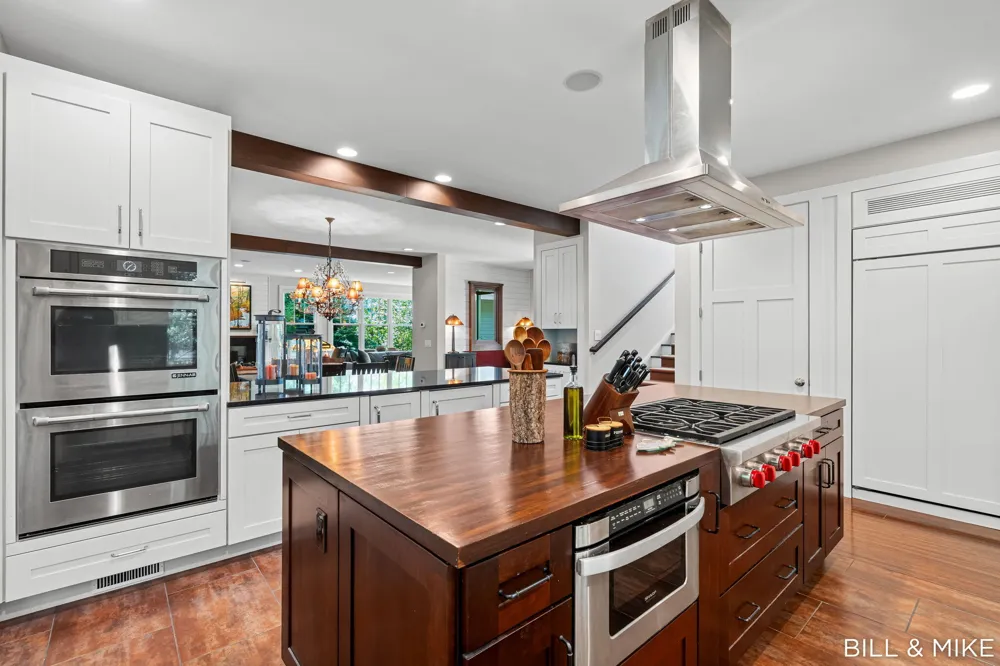 150 West Shore Woods Douglas, MI 49406