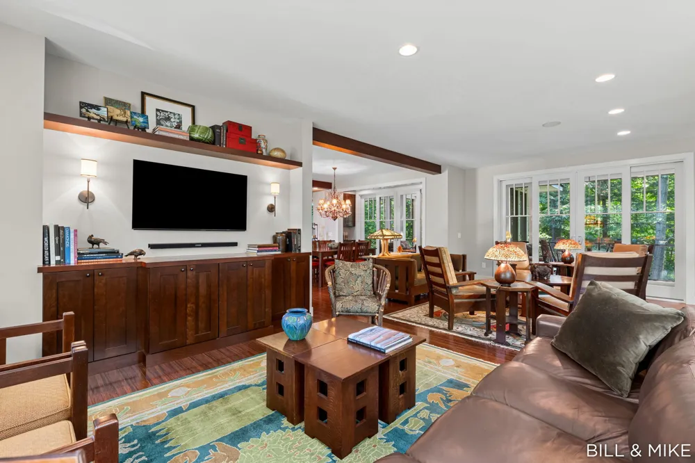150 West Shore Woods Douglas, MI 49406