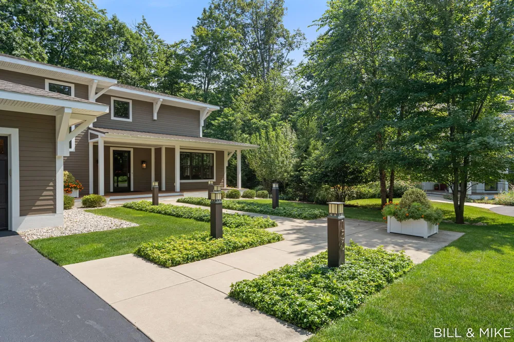 150 West Shore Woods Douglas, MI 49406