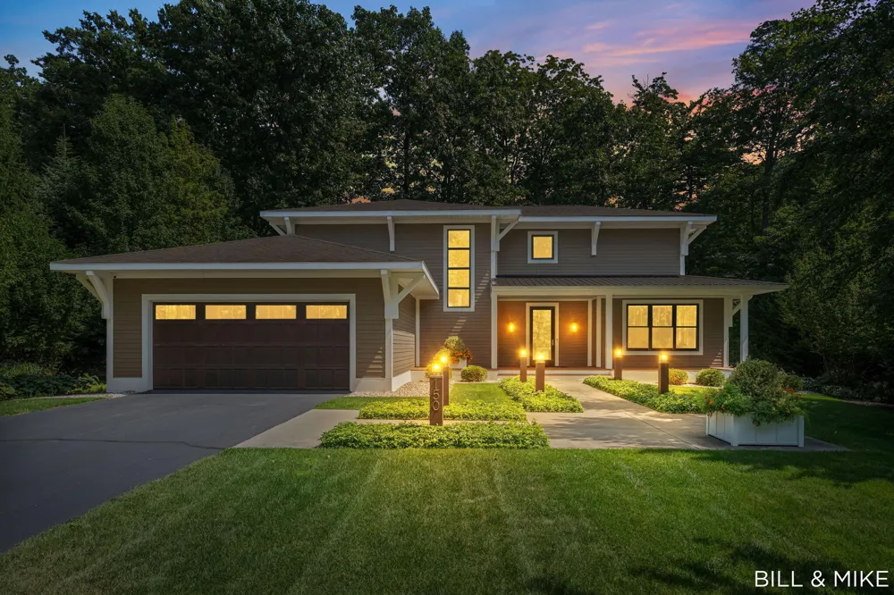 150 West Shore Woods Douglas, MI 49406