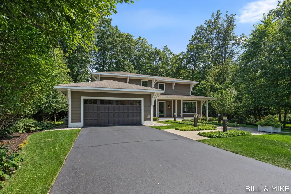 150 West Shore Woods Douglas, MI 49406