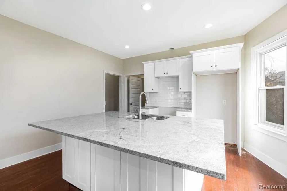1436 Baldwin Street Detroit, MI 48214