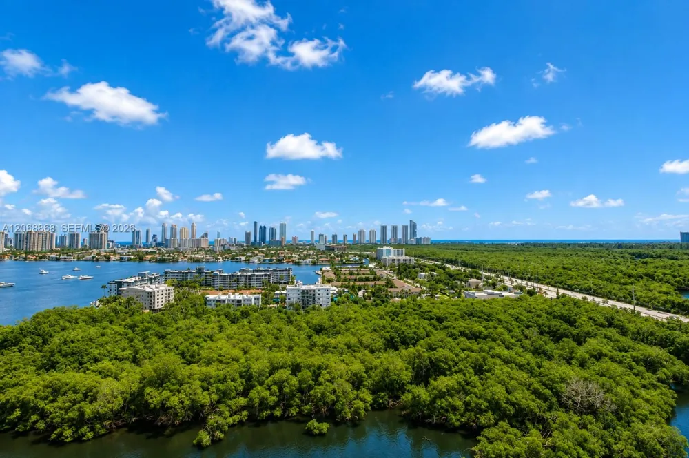 16385 Biscayne Blvd #1920 North Miami Beach, FL 33160