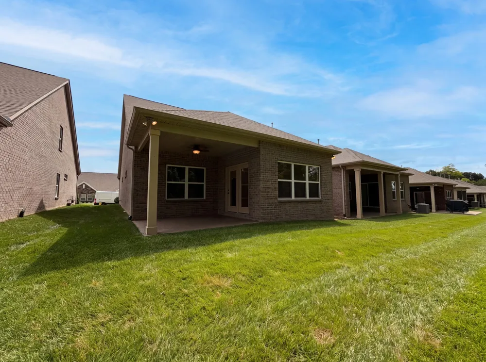 914 Meadowcrest Way Lebanon, TN 37090