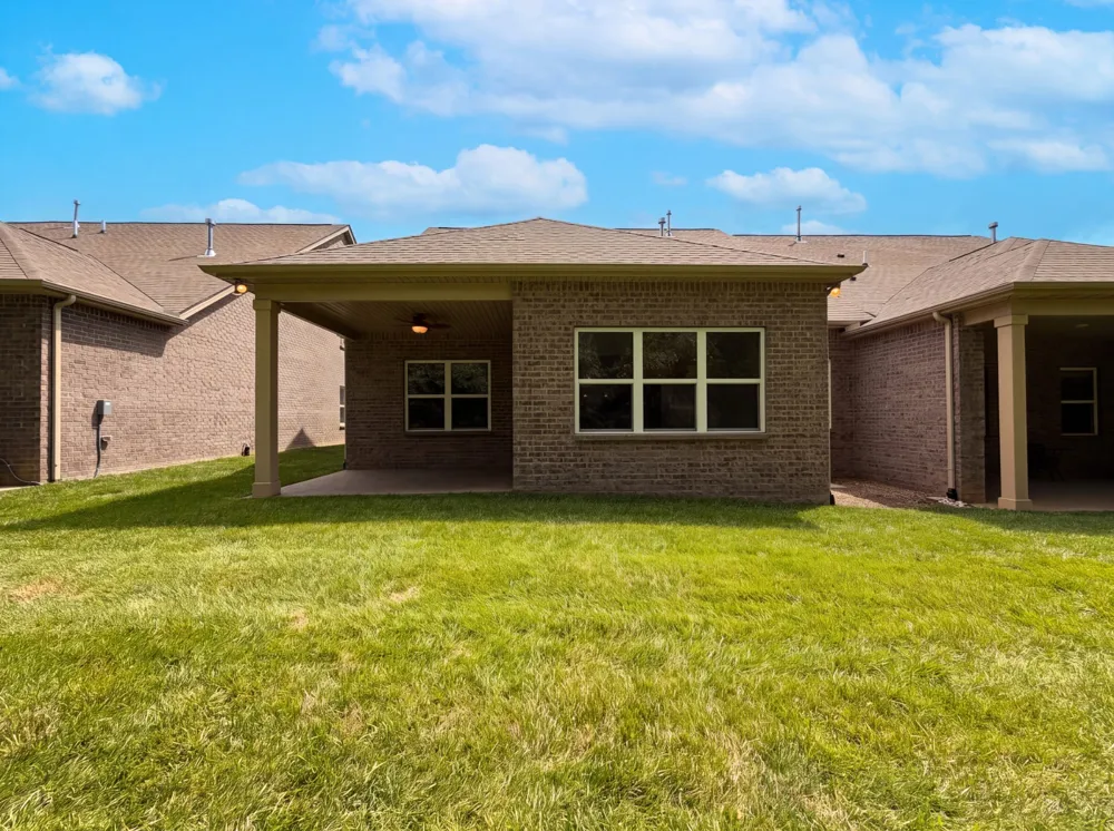 914 Meadowcrest Way Lebanon, TN 37090
