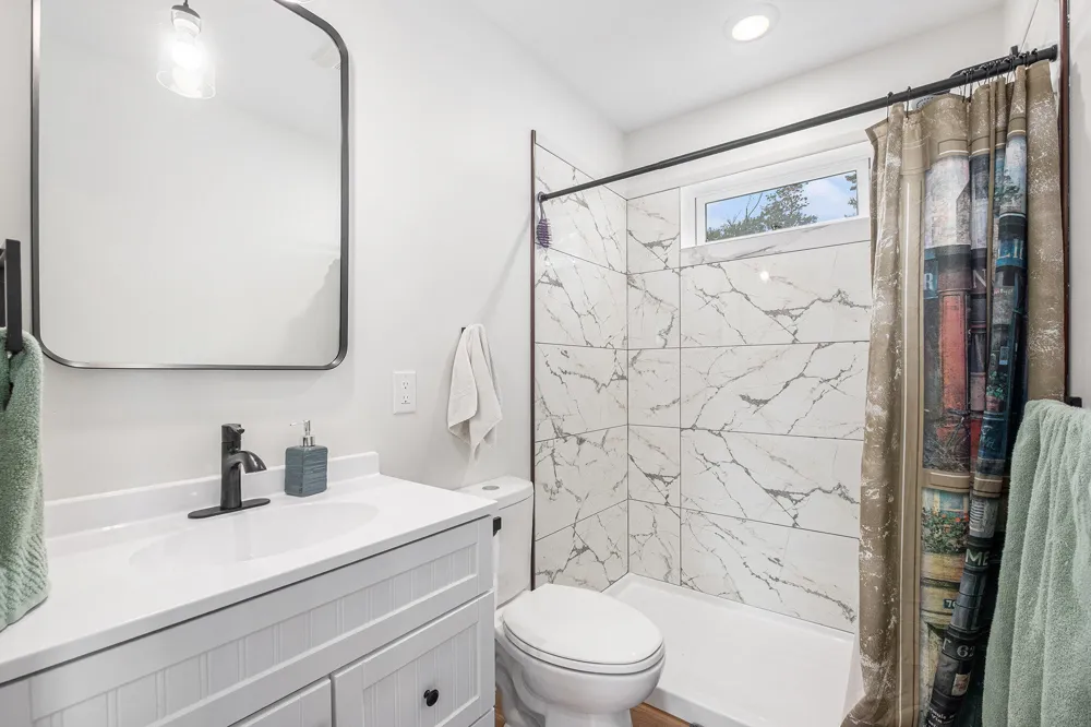 2048 Wyoming Avenue SW Wyoming City, MI 49519
