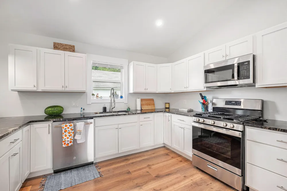 2048 Wyoming Avenue SW Wyoming City, MI 49519