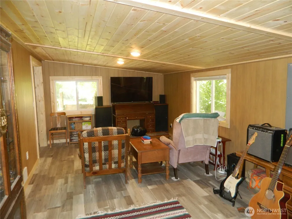 31676 G Highway 97 Tonasket, WA 98855