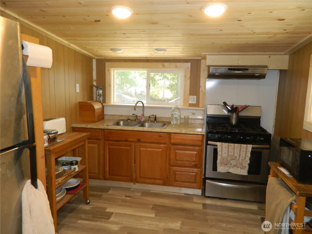 31676 G Highway 97 Tonasket, WA 98855