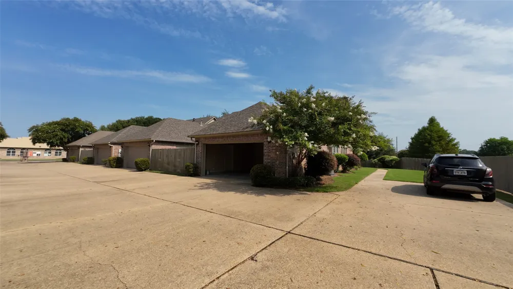 2050 Stockwell Road #4 Bossier City, LA 71111