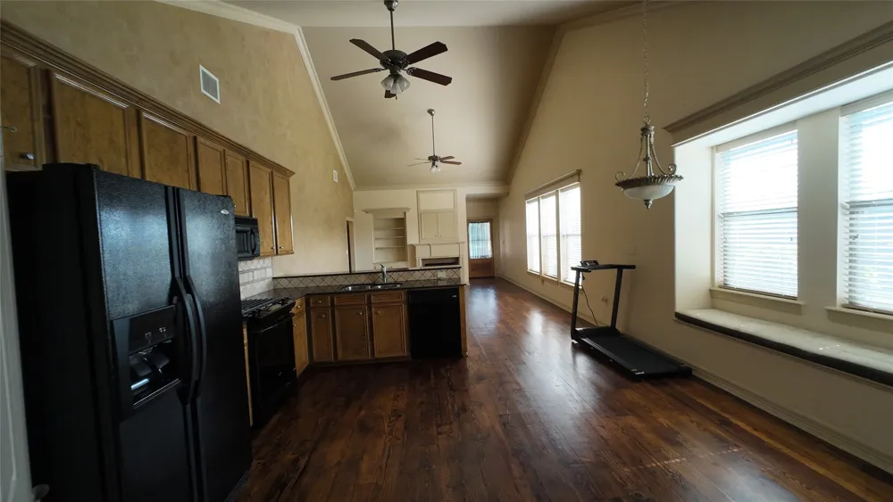 2050 Stockwell Road #4 Bossier City, LA 71111