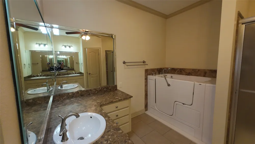 2050 Stockwell Road #4 Bossier City, LA 71111