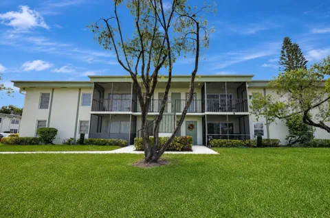 7547 S Oriole Boulevard #101