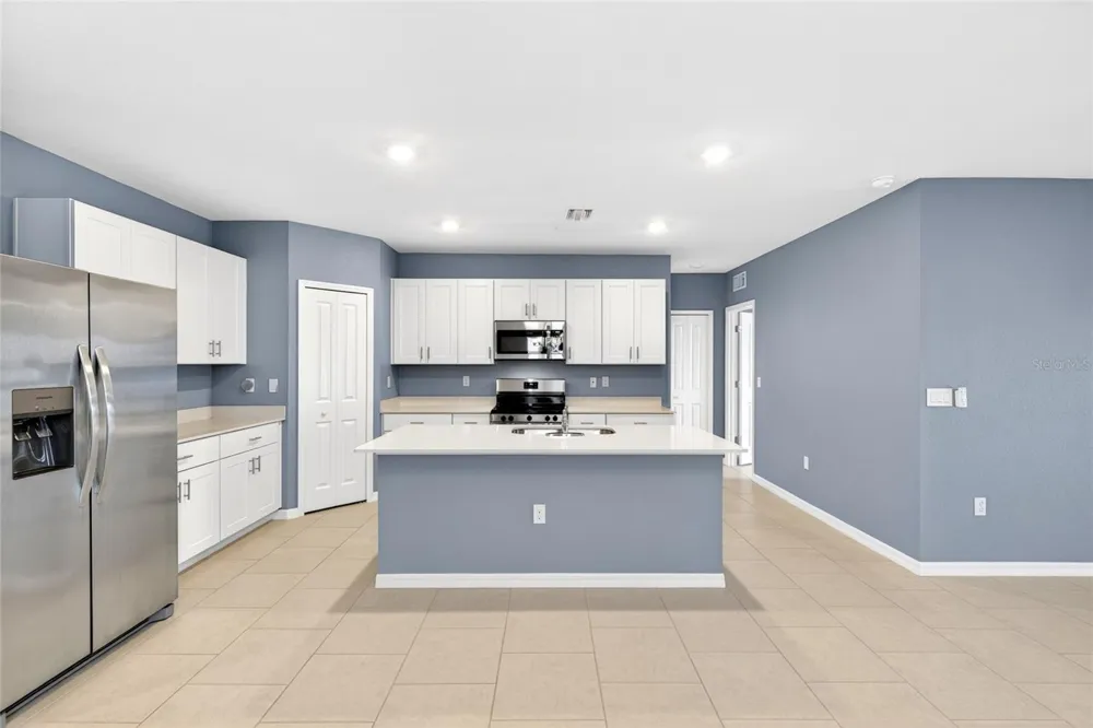3809 AMBERSWEET CROSSING Parrish, FL 34219