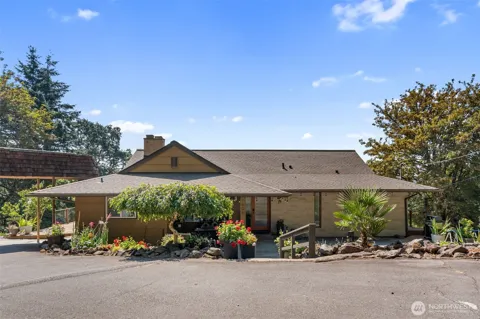 1606 SE Aust Manor Drive
