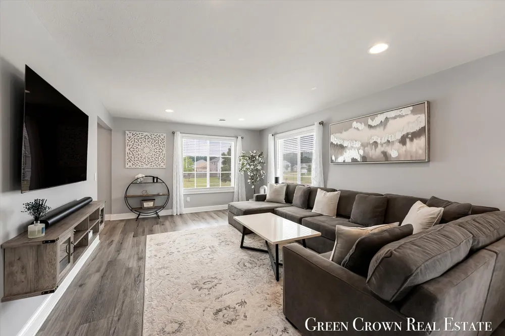 319 Eagle Drive Caledonia, MI 49316