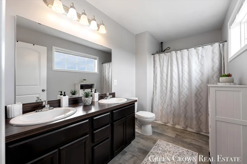 319 Eagle Drive Caledonia, MI 49316