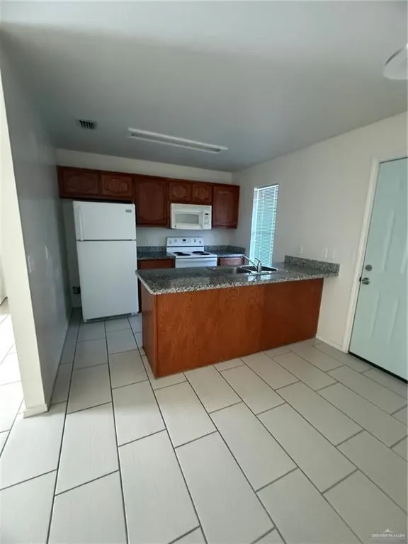 1916 Summer Breeze Road #B Mission, TX 78572
