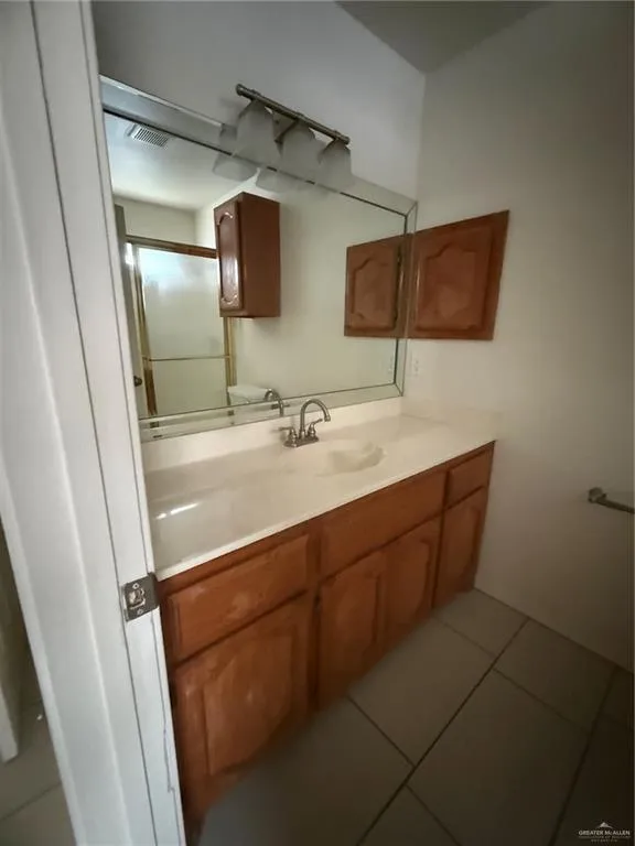 1916 Summer Breeze Road #B Mission, TX 78572