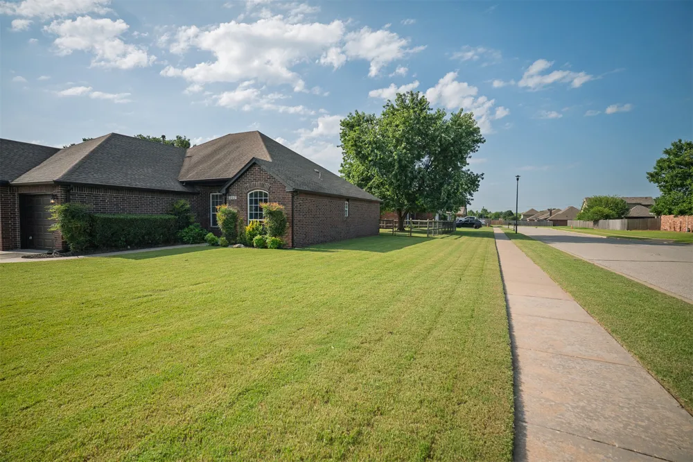 2517 W Ocala Street Broken Arrow, OK 74011