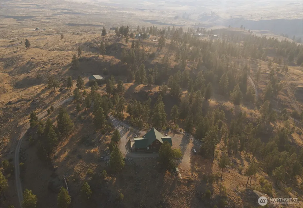 20 Homestead Spur Oroville, WA 98844