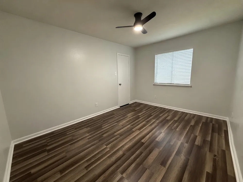 11826 Lelda Lane Houston, TX 77071