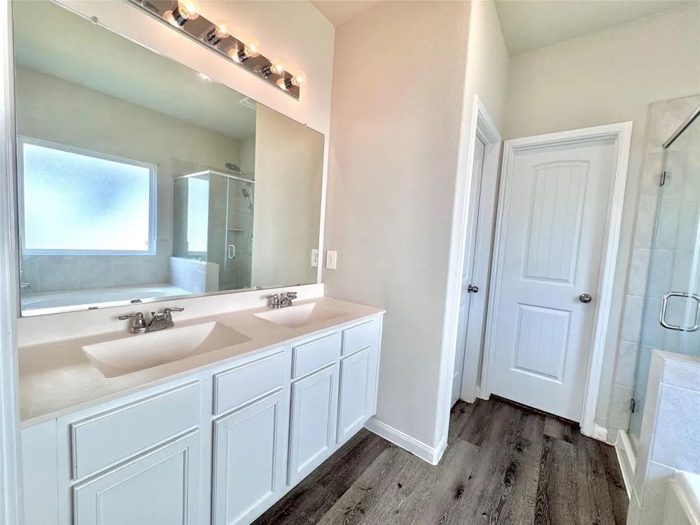 303 Black Bear Drive Huntsville, TX 77320