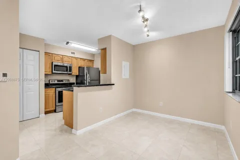 2880 Oakland Forest Dr #110