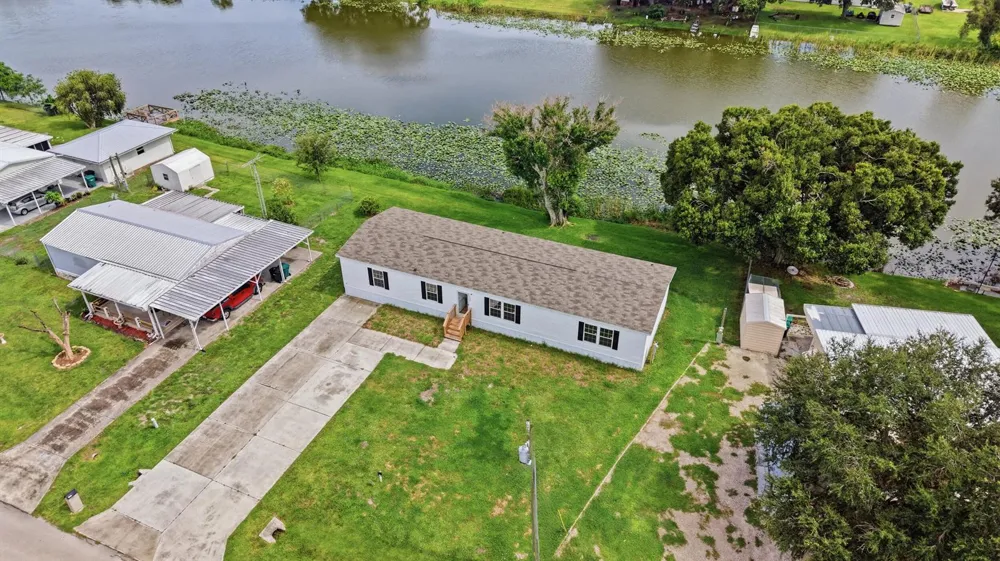 2130 SE 25TH DRIVE Okeechobee, FL 34974