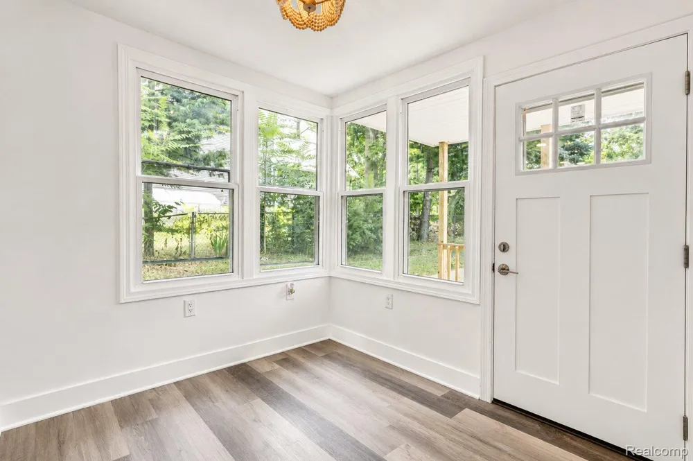 9322 Cedar Island Road White Lake Charter Township, MI 48386