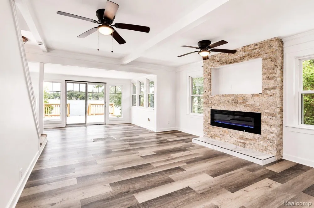 9322 Cedar Island Road White Lake Charter Township, MI 48386