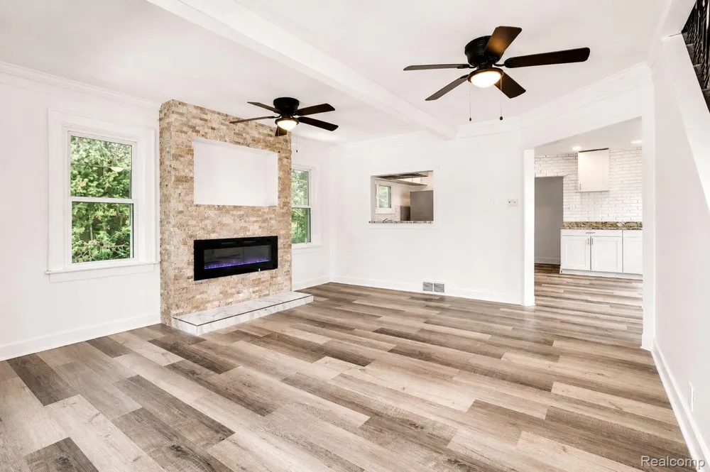 9322 Cedar Island Road White Lake Charter Township, MI 48386