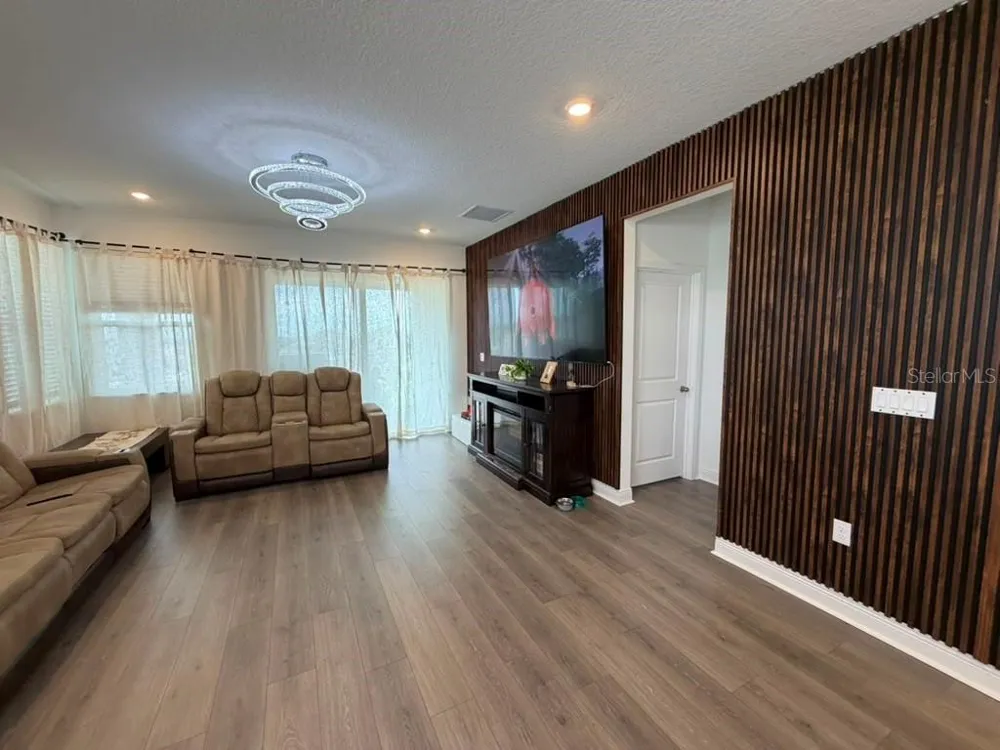 2144 KEYSTONE PASS BOULEVARD Minneola, FL 34715
