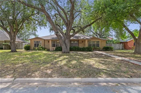 1709 Pecan Street