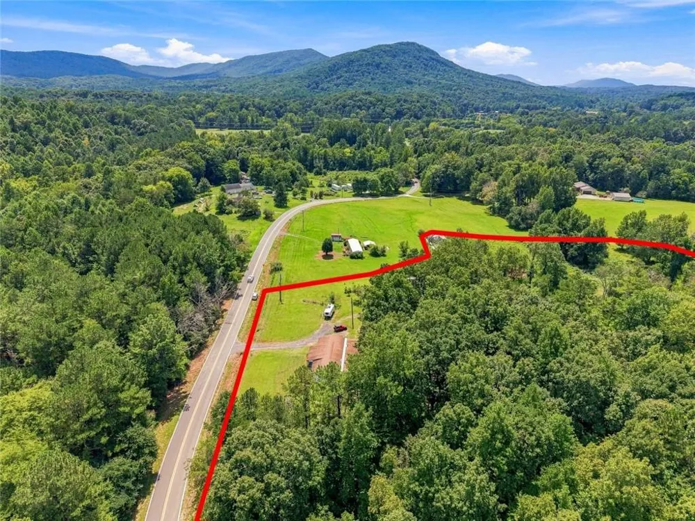 2820 Quarles Road Rocky Face, GA 30740