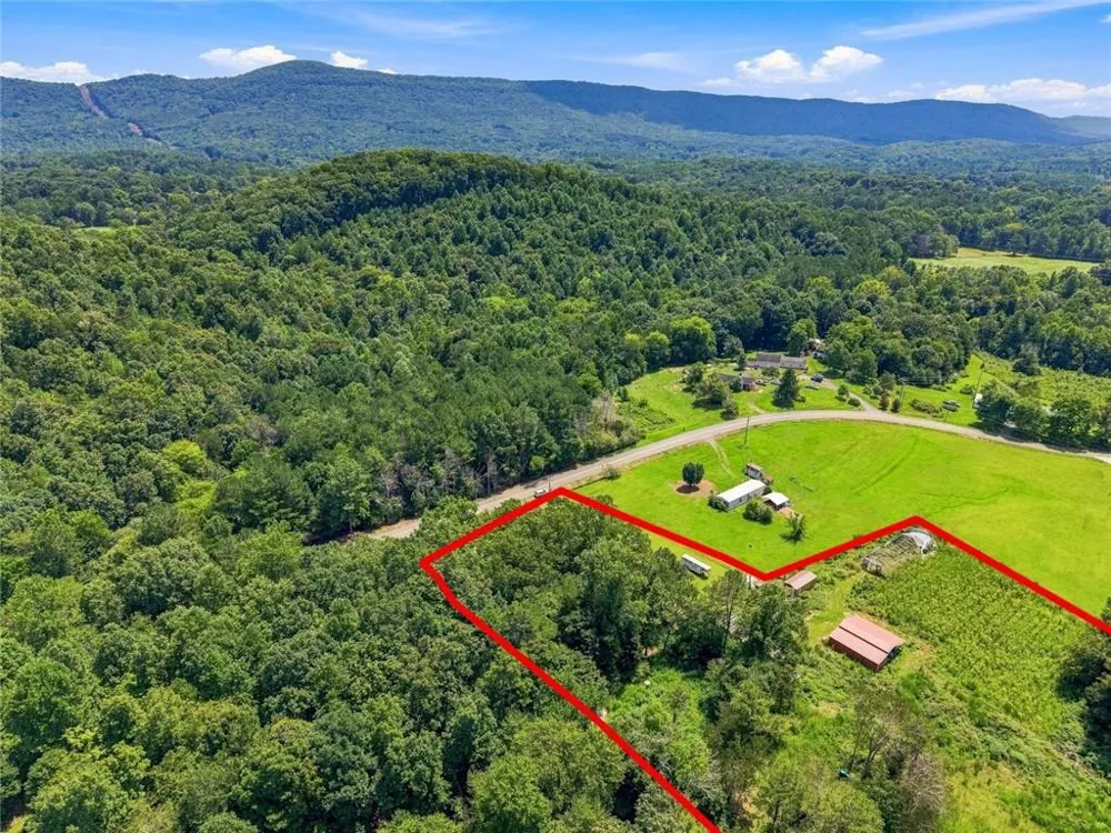 2820 Quarles Road Rocky Face, GA 30740