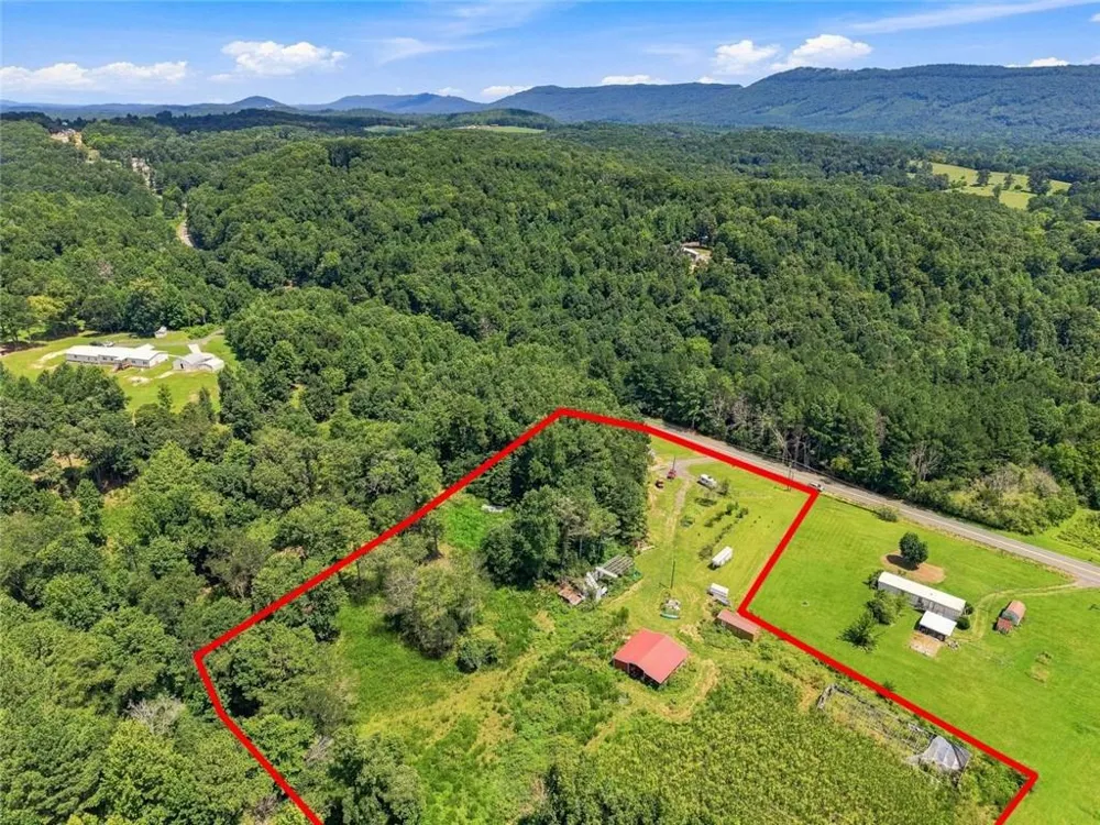 2820 Quarles Road Rocky Face, GA 30740